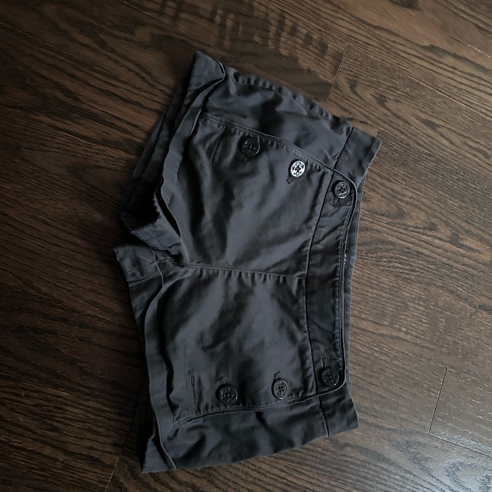 Aritzia talula starboard shorts in Grey